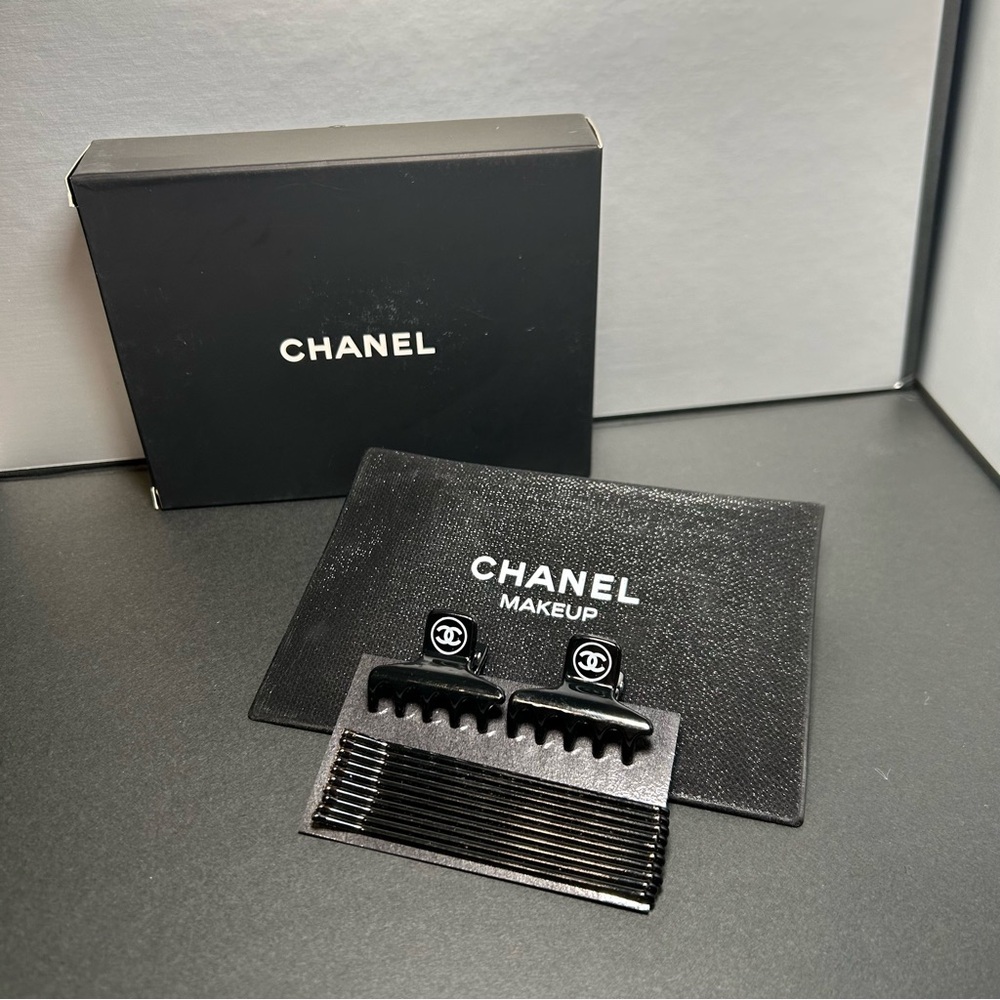 CHANEL Cuff Links